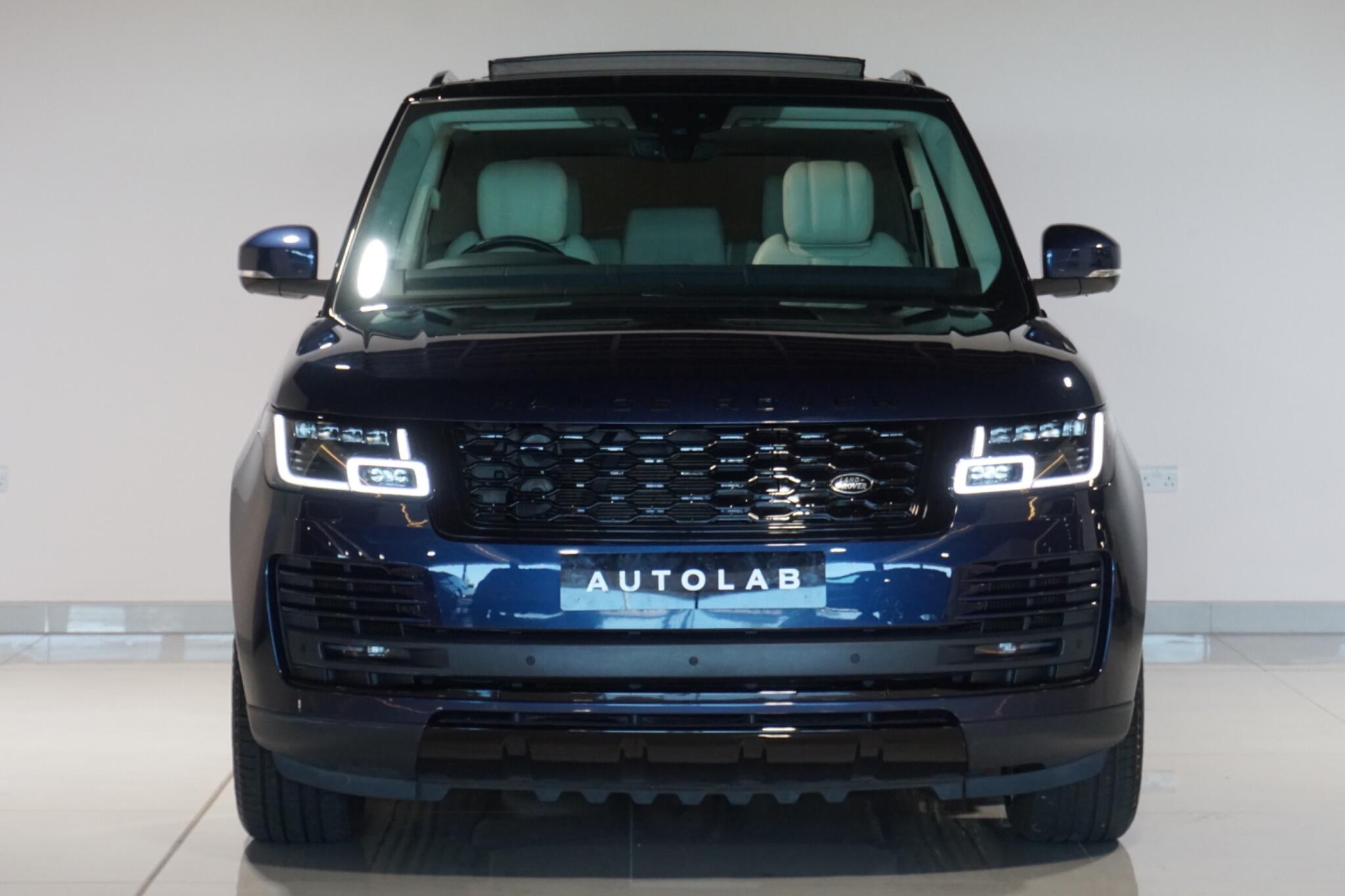 Land Rover Range Rover 2.0 P400e 12.4kWh GPF Vogue SUV 5dr Petrol Plug-in Hybrid Auto 4WD Euro 6 (s/s) (404 ps)